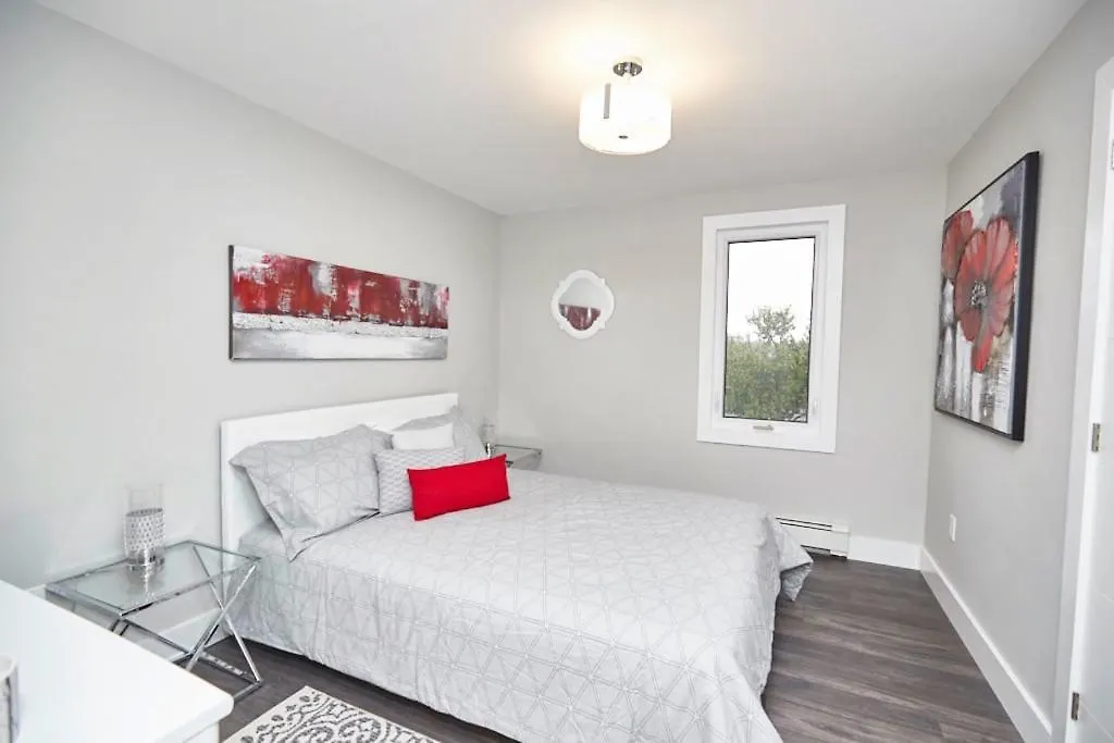Clifton Hill Hideaway 3B - Two Bedroom Condo Καταρράκτες του Νιαγάρα